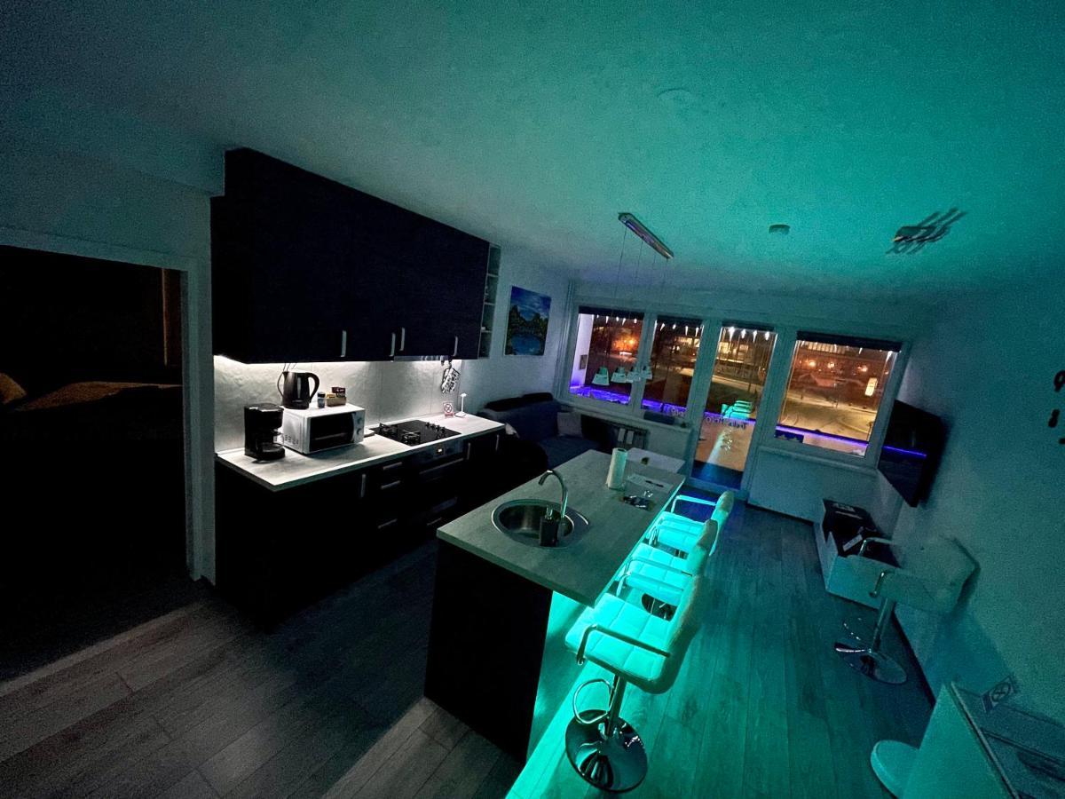 Treba Malo Odmorit - Self Check-In Option, Family Room, Ps4 Pro, Free Parking 카를로바츠 외부 사진